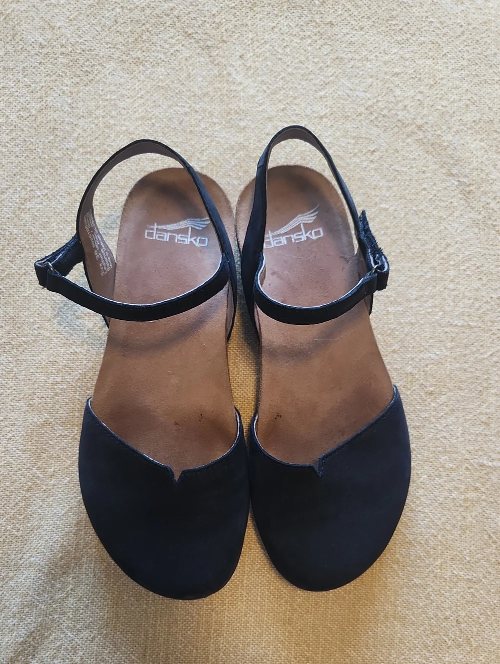 Dansko Women's Rowan Closed-Toe Sandals